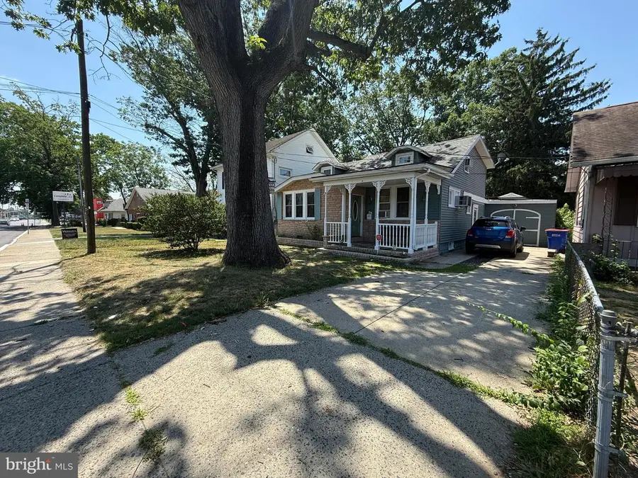 915 W Main St W, Millville, NJ 08332 - #3