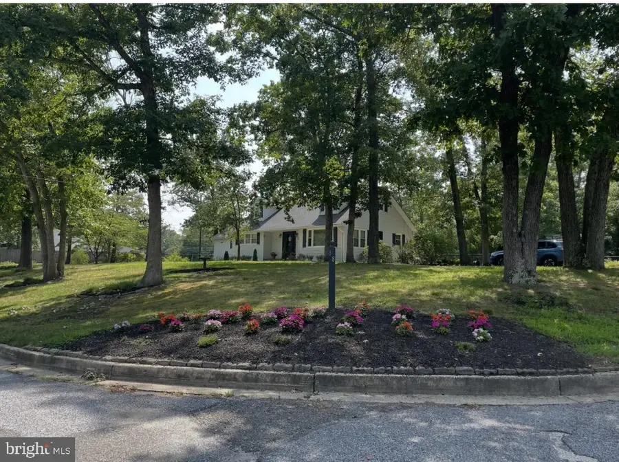 8 E Forest Glen Dr E, Millville, NJ 08332 - #3