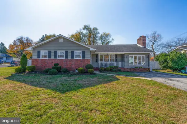 1329 Singer Ln, VINELAND, NJ 08361