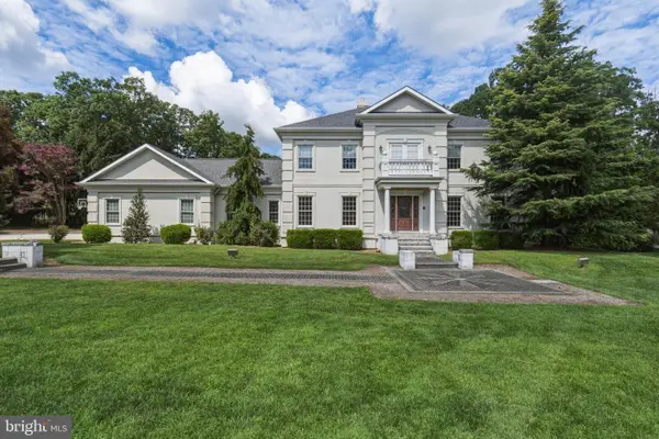 1880 Brookfield St, VINELAND, NJ 08361