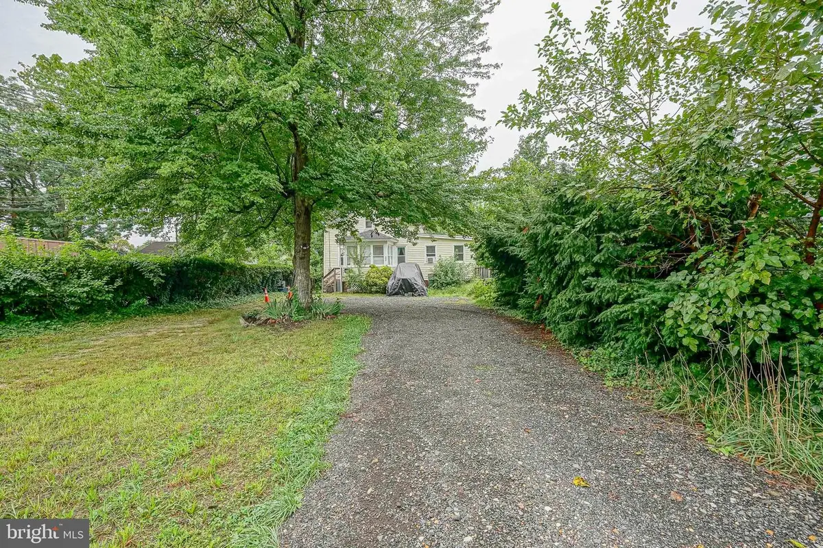 204 N 8th St, Vineland, NJ 08360 - #1