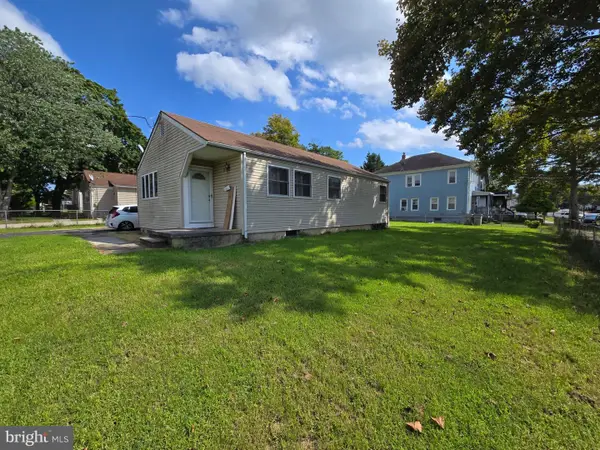 301 W Plum St, VINELAND, NJ 08360