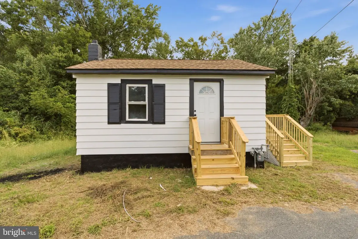 301 Main St, Newport, NJ 08345 - #1