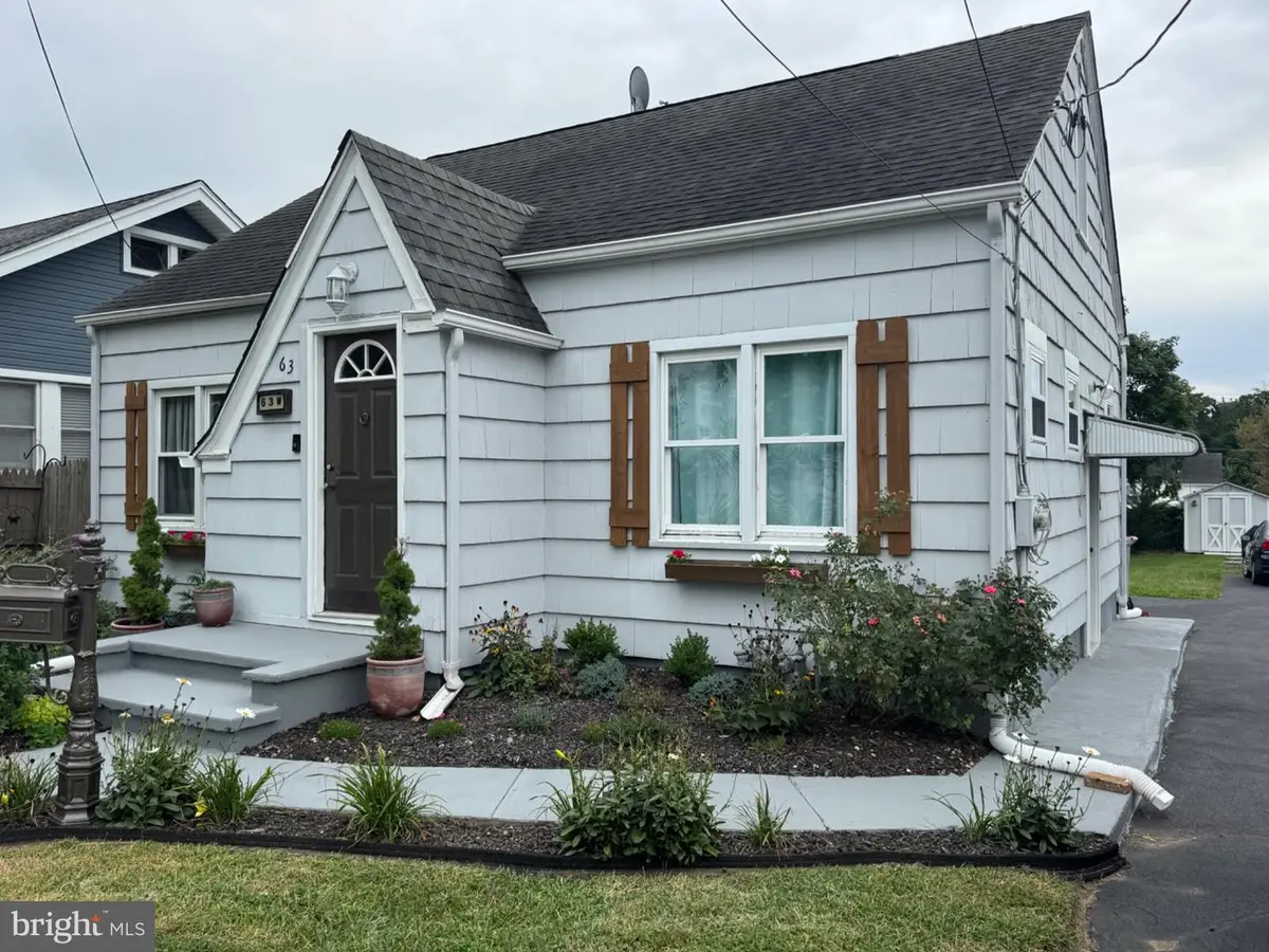 63 W Montrose St, Vineland, NJ 08360 - #1