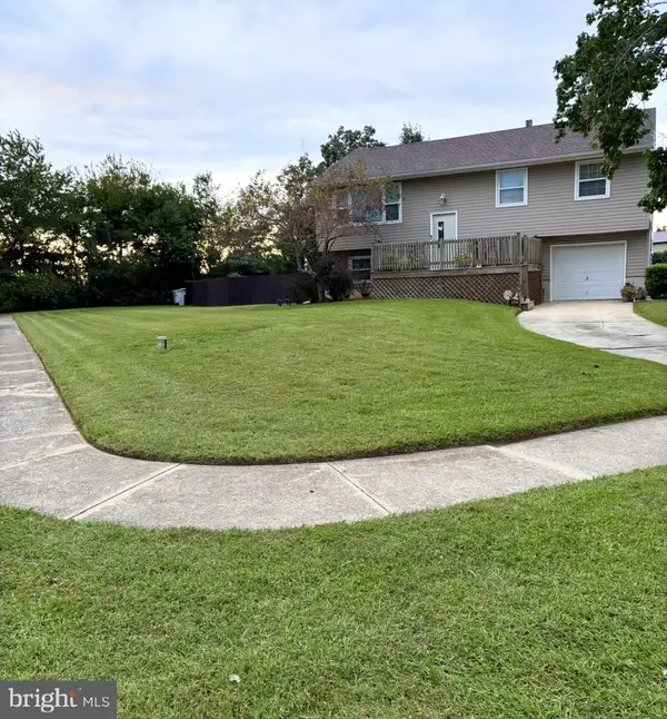 2140 Berkeley Dr, VINELAND, NJ 08361