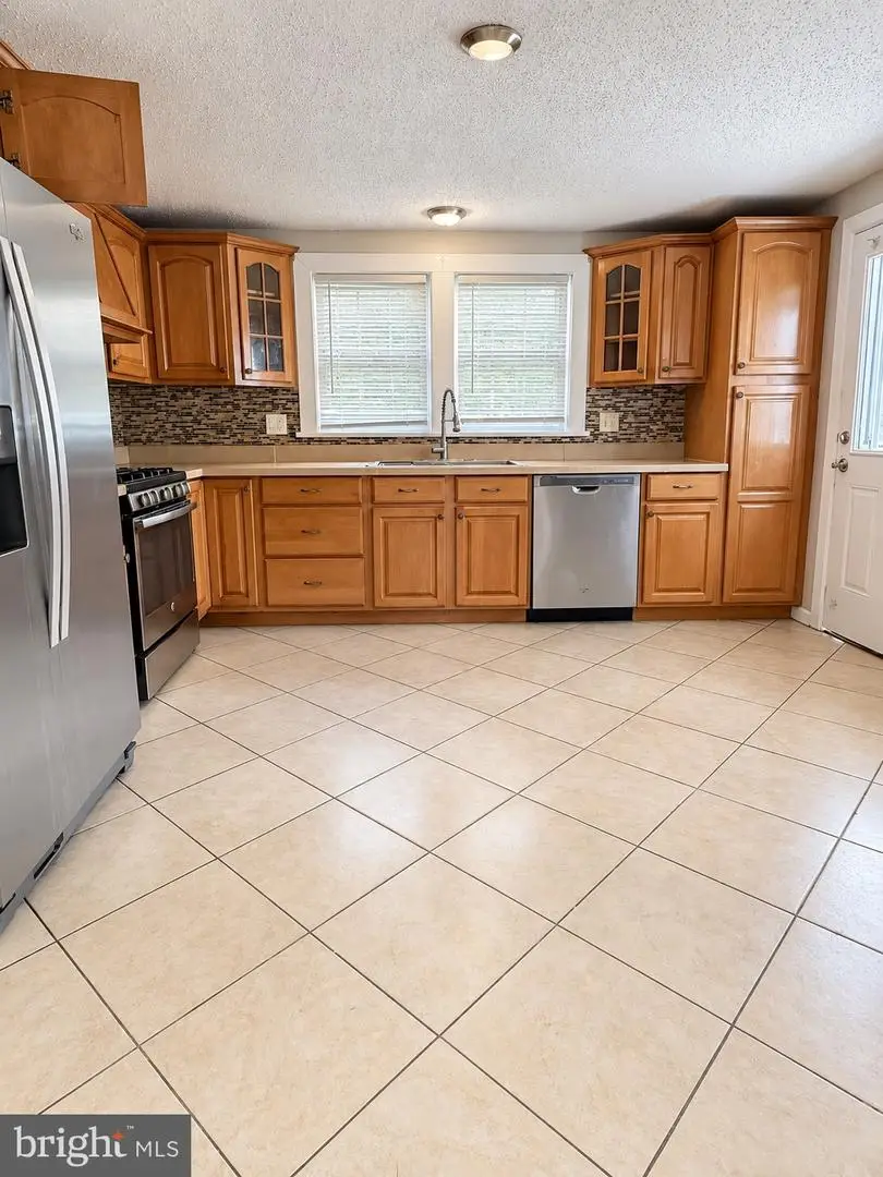 818 E Grape St, Vineland, NJ 08360 - #2