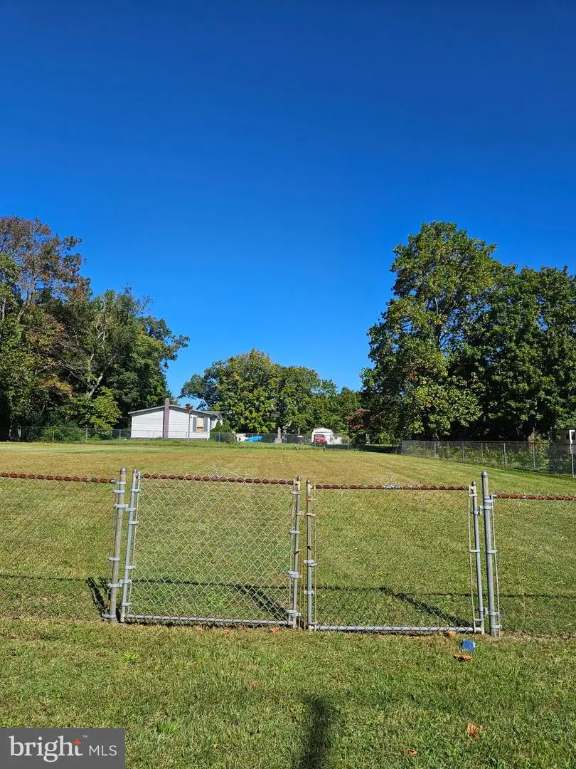 1102 W Park Ave, Vineland, NJ 08360 - #2