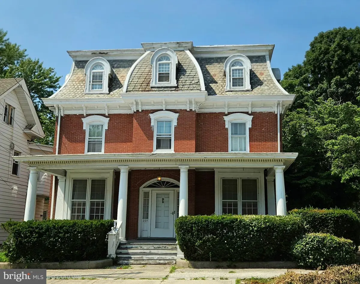 225 E Commerce St, Bridgeton, NJ 08302 - #1