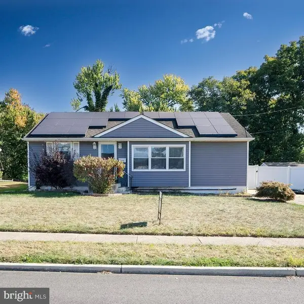 2400 Hartford Dr, GLENDORA, NJ 08029