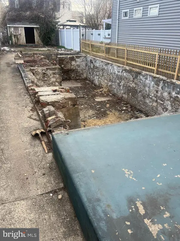 310 Jersey Ave, GLOUCESTER CITY, NJ 08030