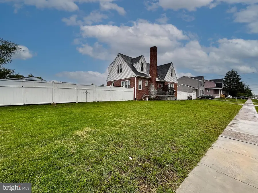 121 E Lafayette Ave, Magnolia, NJ 08049 - Image #2