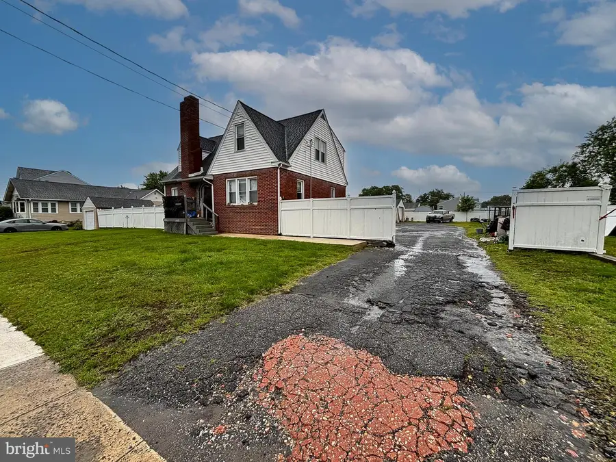 121 E Lafayette Ave, Magnolia, NJ 08049 - Image #3