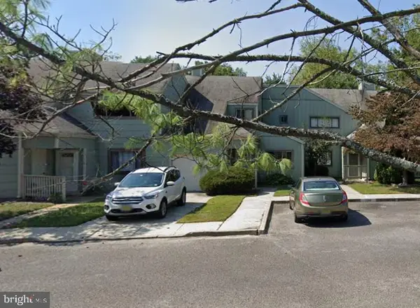 18 Glenwood Dr, LINDENWOLD, NJ 08021