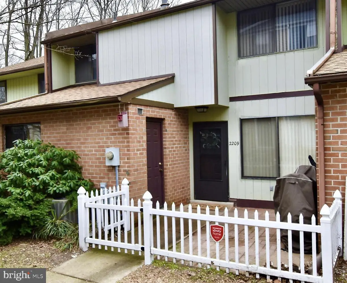 2209 Greenwood Dr, Lindenwold, NJ 08021 - Image #1