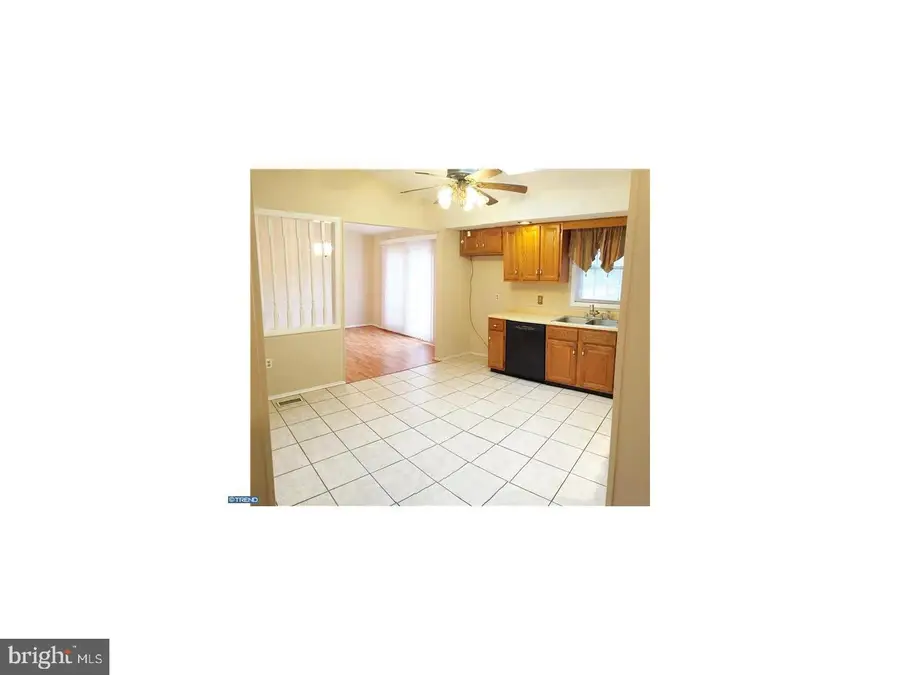 26 Tall Oaks Dr, Clementon, NJ 08021 - Image #2