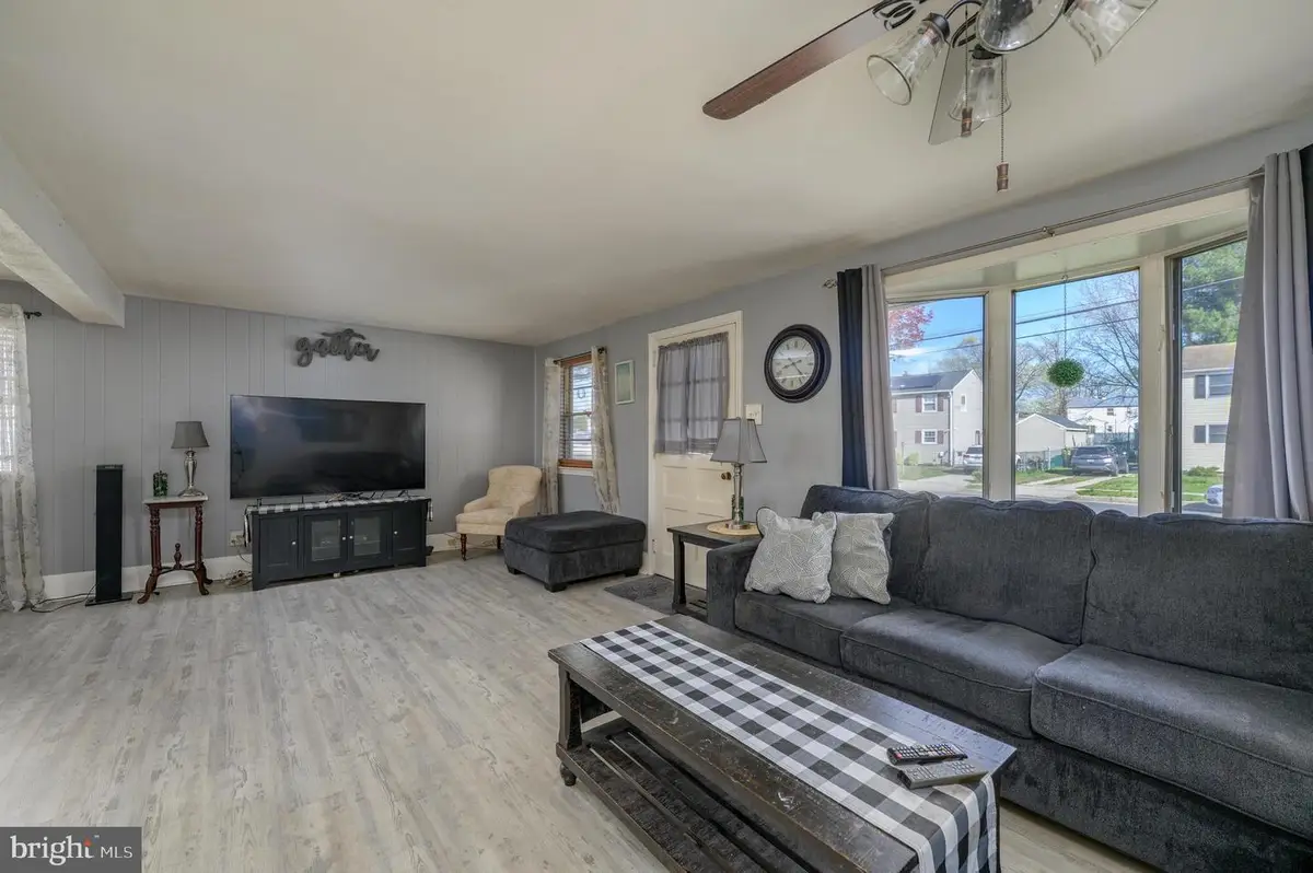 5532 Whitman Ter, Pennsauken, NJ 08109 - Image #1