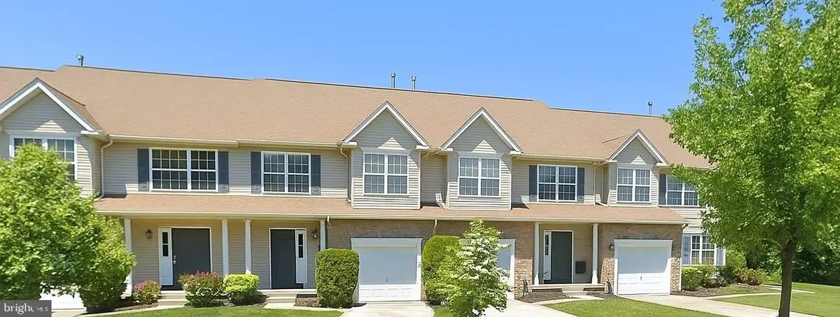 364 Hidden Dr, Blackwood, NJ 08012 - Image #1