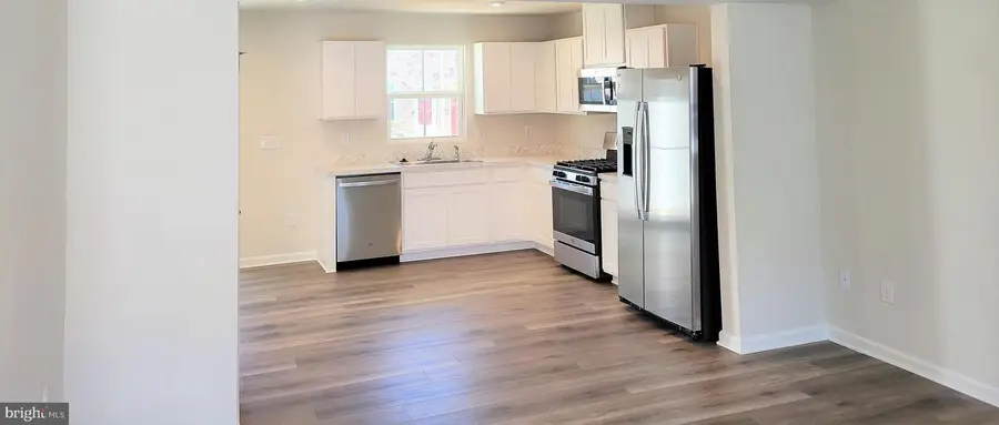 28 Mulberry Ln, Clementon, NJ 08021 - Image #2