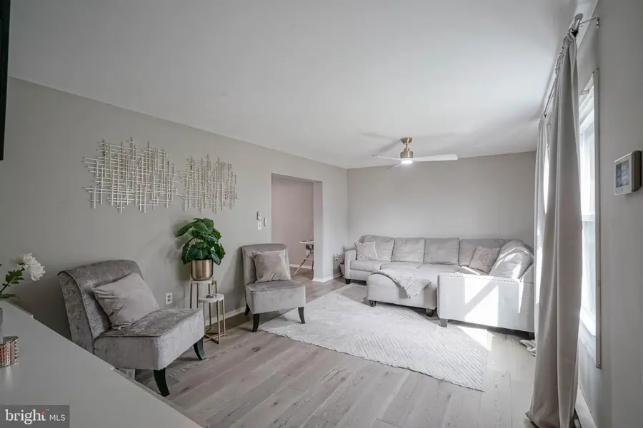 3 Danbury Dr, Erial, NJ 08081 - Image #3