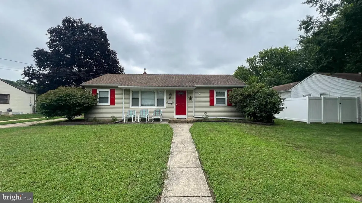 27 Temple Ave, Stratford, NJ 08084 - Image #1