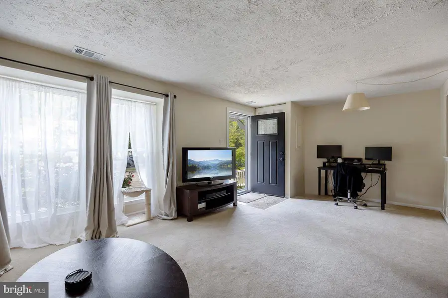 2703 Greenwood Dr, Lindenwold, NJ 08021 - Image #2