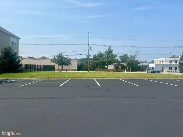 7340 Maple Ave, MERCHANTVILLE, NJ 08109