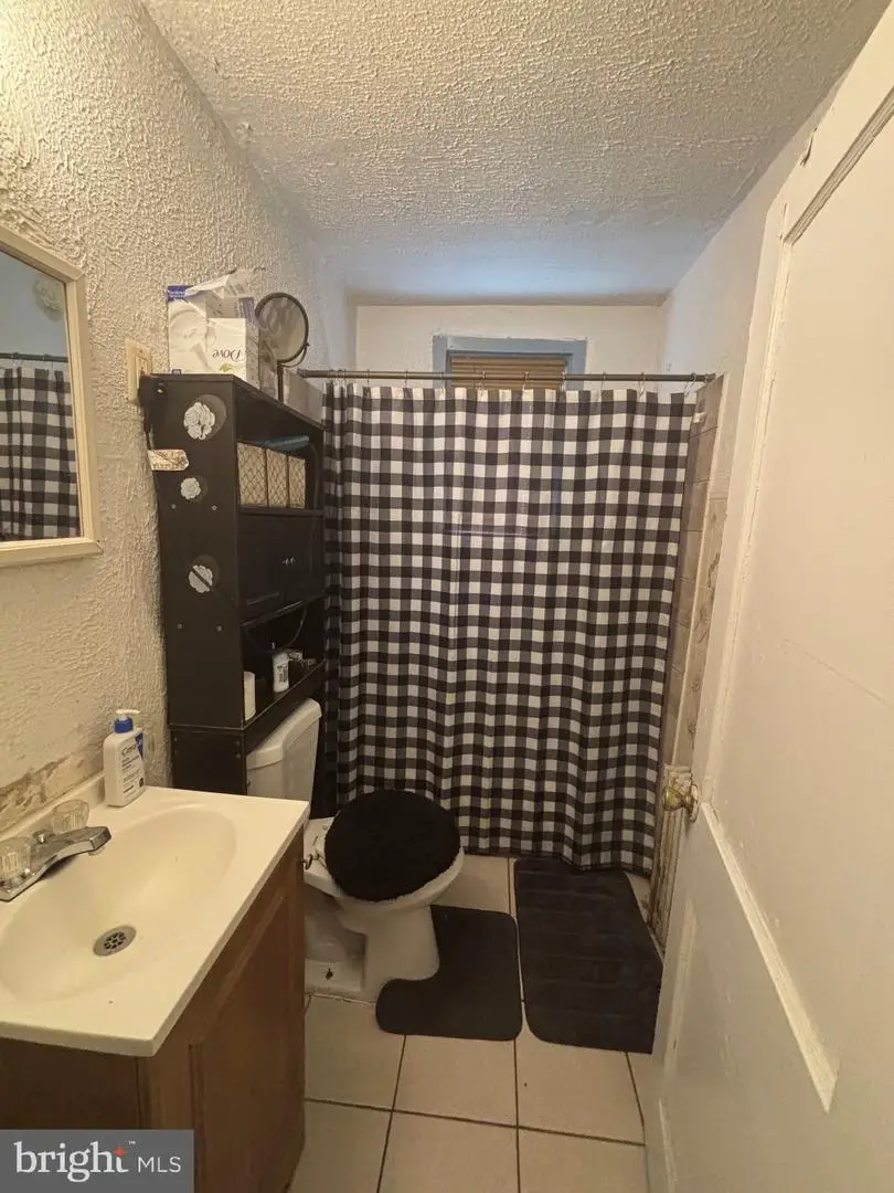 444 Pfeiffer St, Camden, NJ 08105 - Image #3