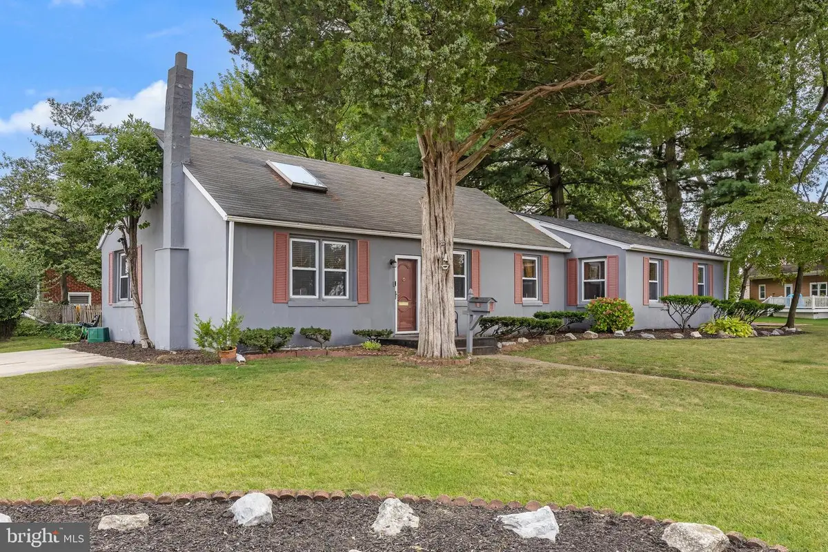 102 Lincoln Ave, Mount Ephraim, NJ 08059 - Image #1