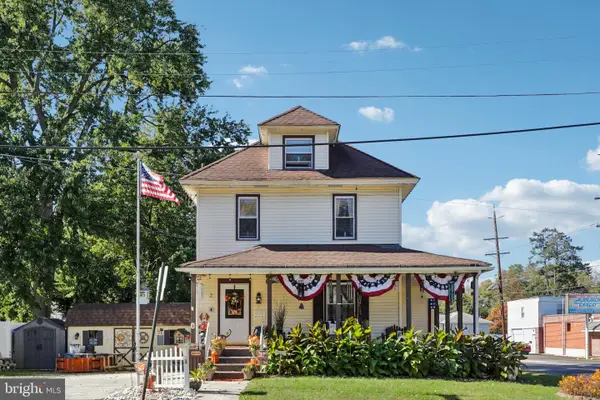 2 Creston Ave, AUDUBON, NJ 08106