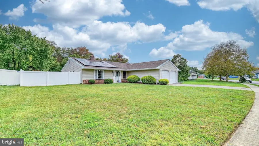 137 Arbor Meadow Dr, Sicklerville, NJ 08081 - Image #3