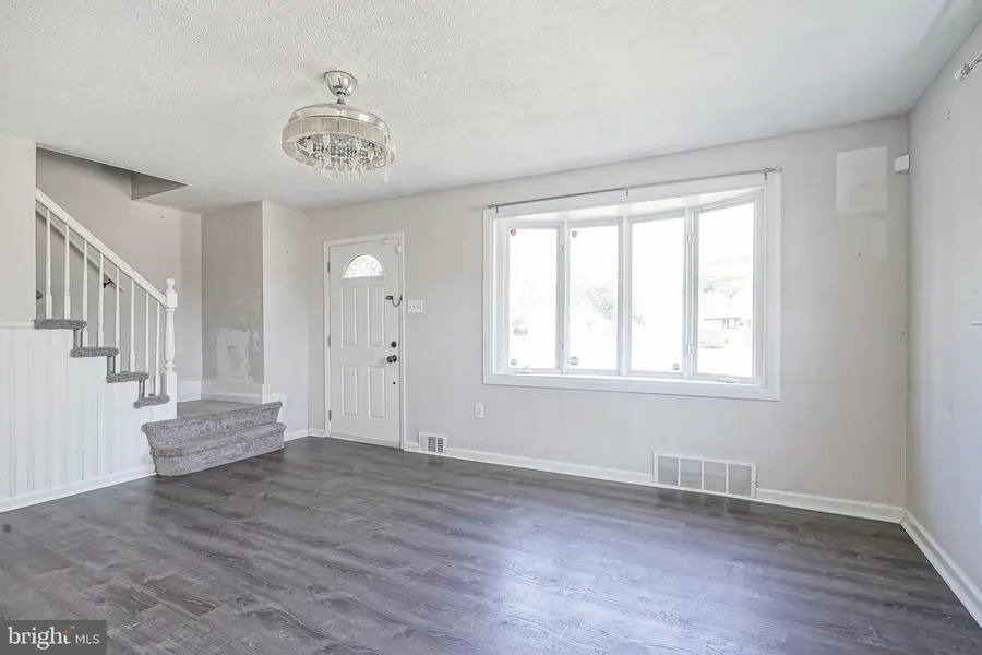 512 E Church St, Blackwood, NJ 08012 - Image #3