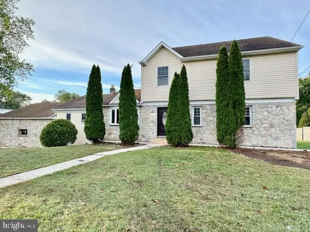 894 Somerdale Rd, Blackwood, NJ 08012 - Image #1