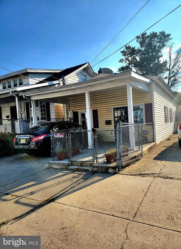 243 N 40th St, PENNSAUKEN, NJ 08110