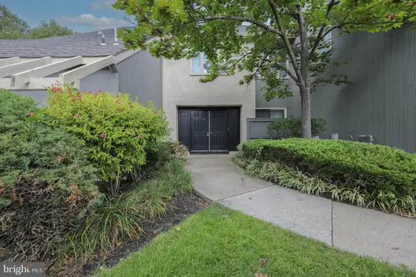 911 Chanticleer, CHERRY HILL, NJ 08003