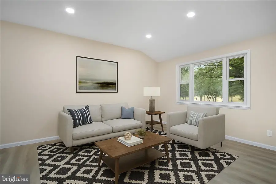 470 E Taunton Ave, West Berlin, NJ 08091 - Image #2