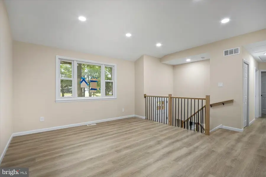 470 E Taunton Ave, West Berlin, NJ 08091 - Image #3