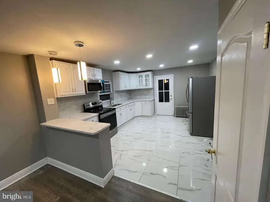 1027 Lois Ave, Camden, NJ 08105 - Image #3