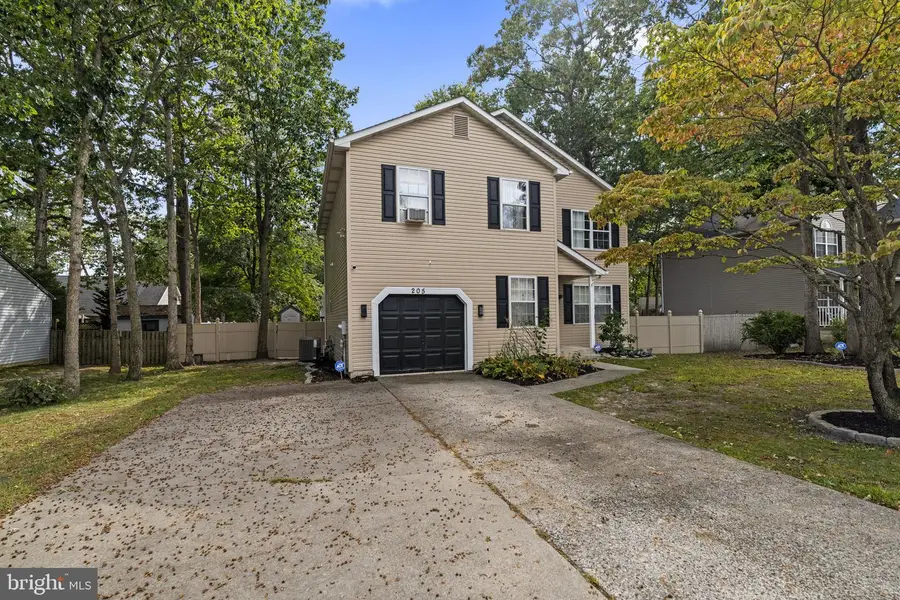 205 Franklin Ave, Berlin, NJ 08009 - Image #2