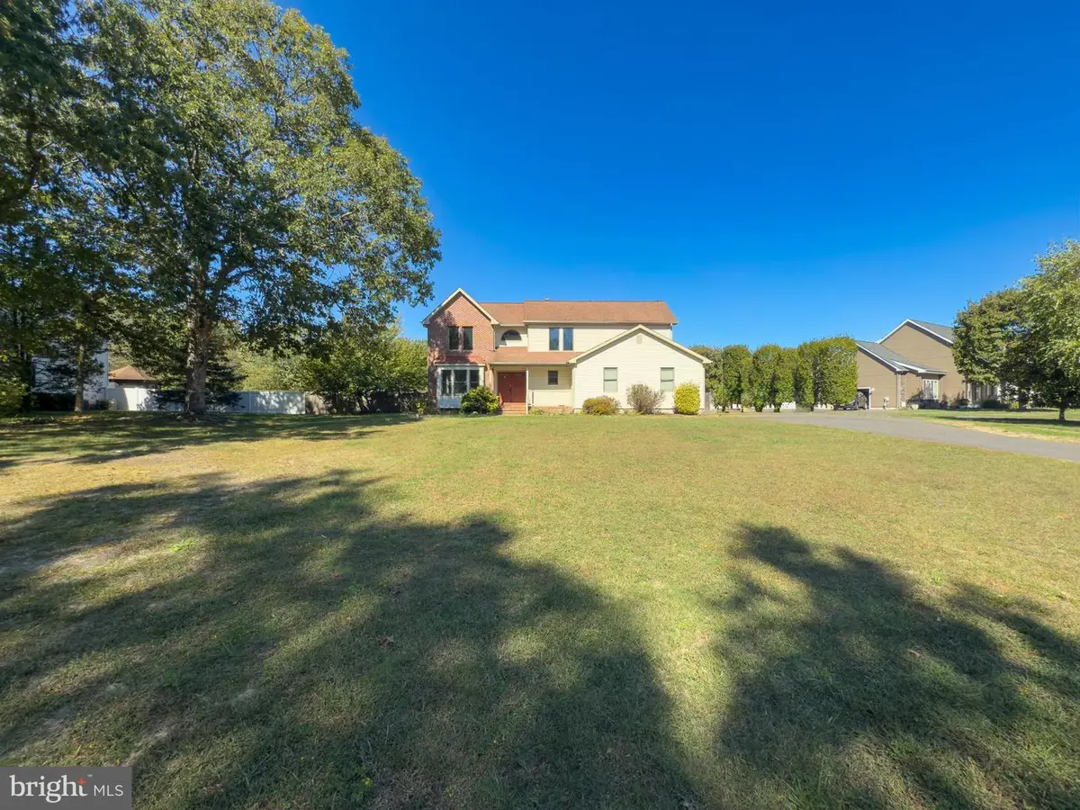 16 Arcadian Dr, Sicklerville, NJ 08081 - Image #1