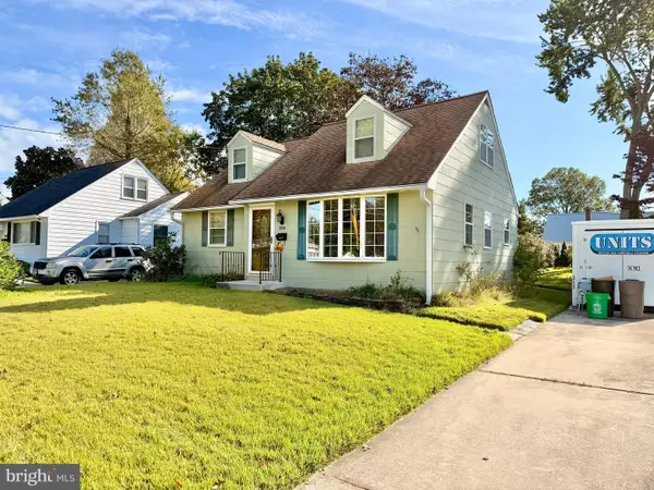 204 Adams Ave, BARRINGTON, NJ 08007