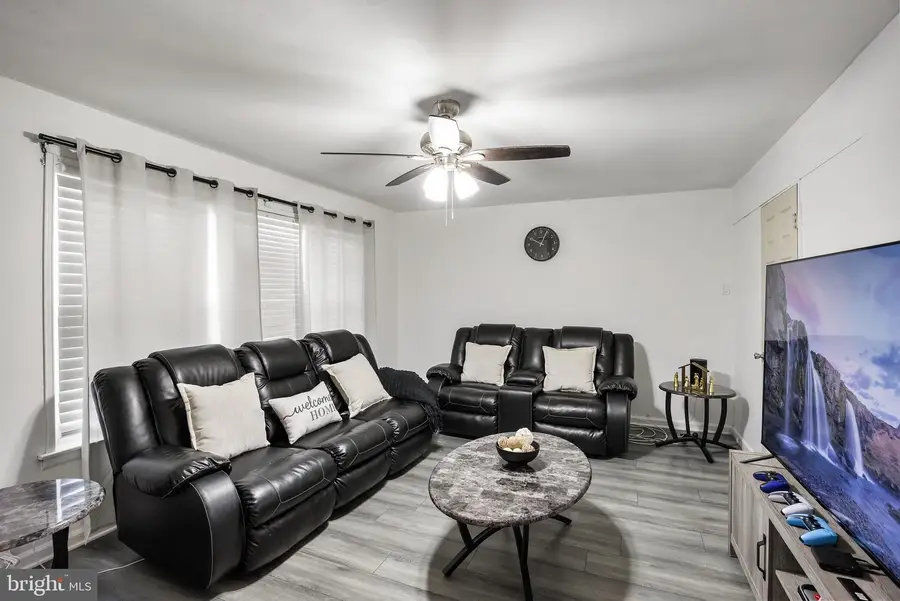 9 Lawrence Ct, Sicklerville, NJ 08081 - Image #3