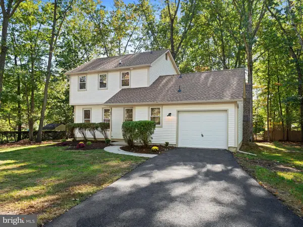 24 Summer Dr, BERLIN, NJ 08009