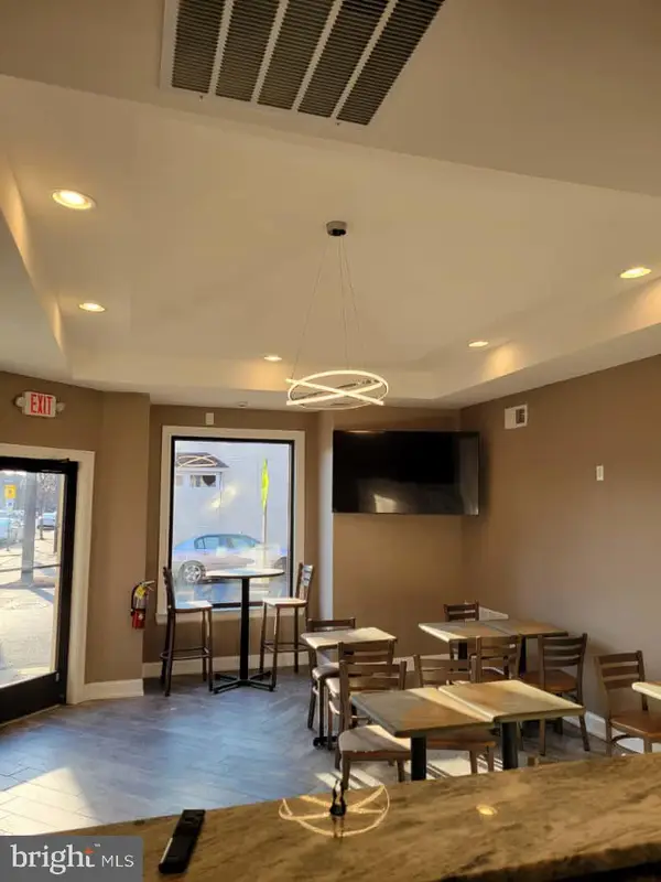 1050 S 4th St, CAMDEN, NJ 08104