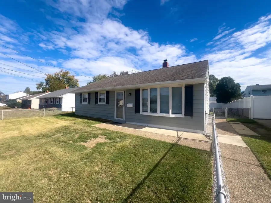 384 Windsor Dr, Bellmawr, NJ 08031 - Image #2