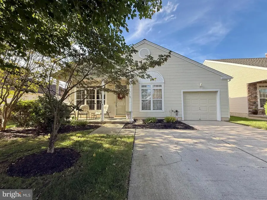 3 Carriage Stop Dr, Berlin, NJ 08009 - Image #2