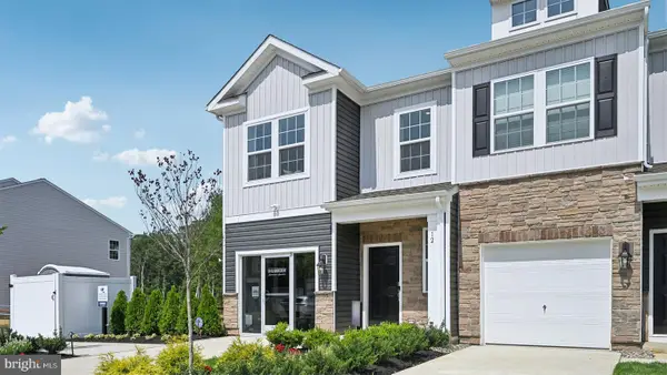 30 Reagan Drive, RUNNEMEDE, NJ 08078