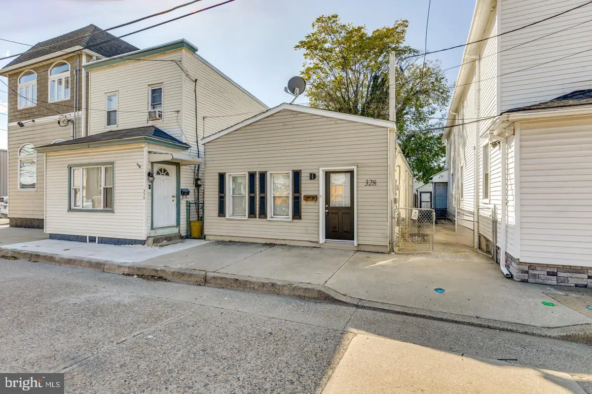 328 Jersey Ave, Gloucester City, NJ 08030 - Image #1