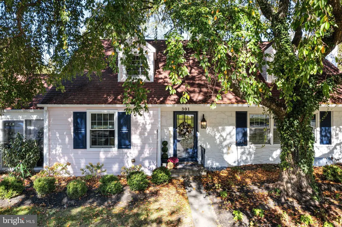 301 Bradshaw Ave, Haddonfield, NJ 08033 - Image #1