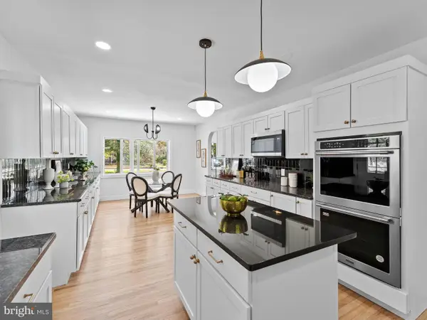 253 W Central Ave, BLACKWOOD, NJ 08012