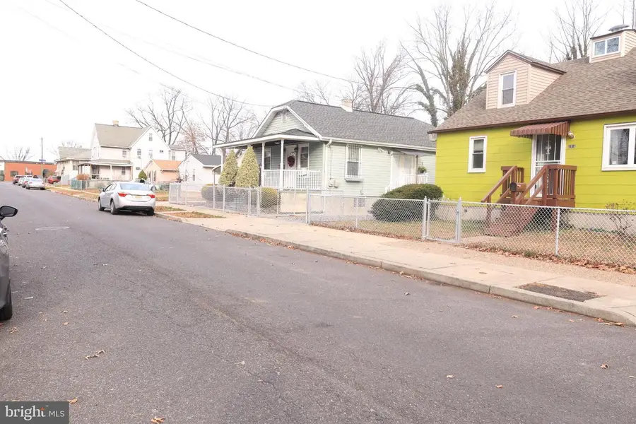 130 Parker Ave, Oaklyn, NJ 08107 - Image #2